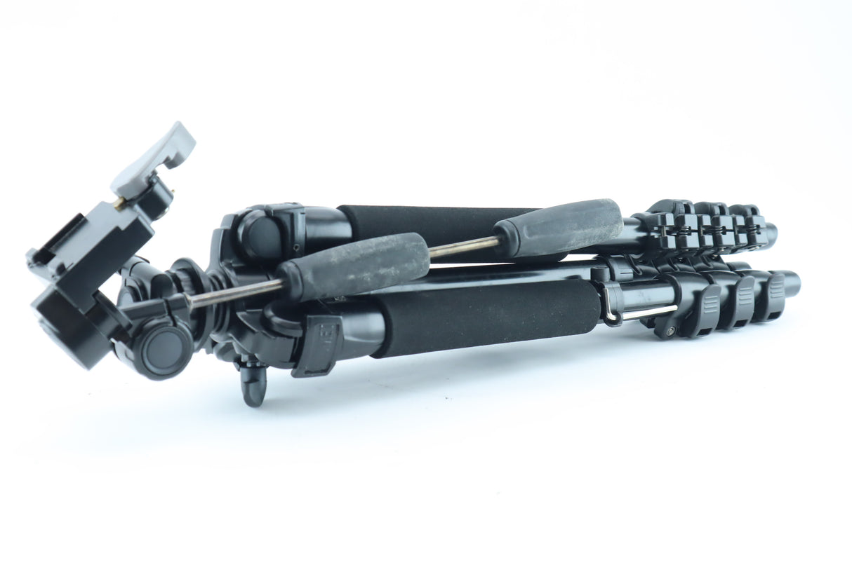 Calumet 7100 – 4-Section Aluminium Tripod