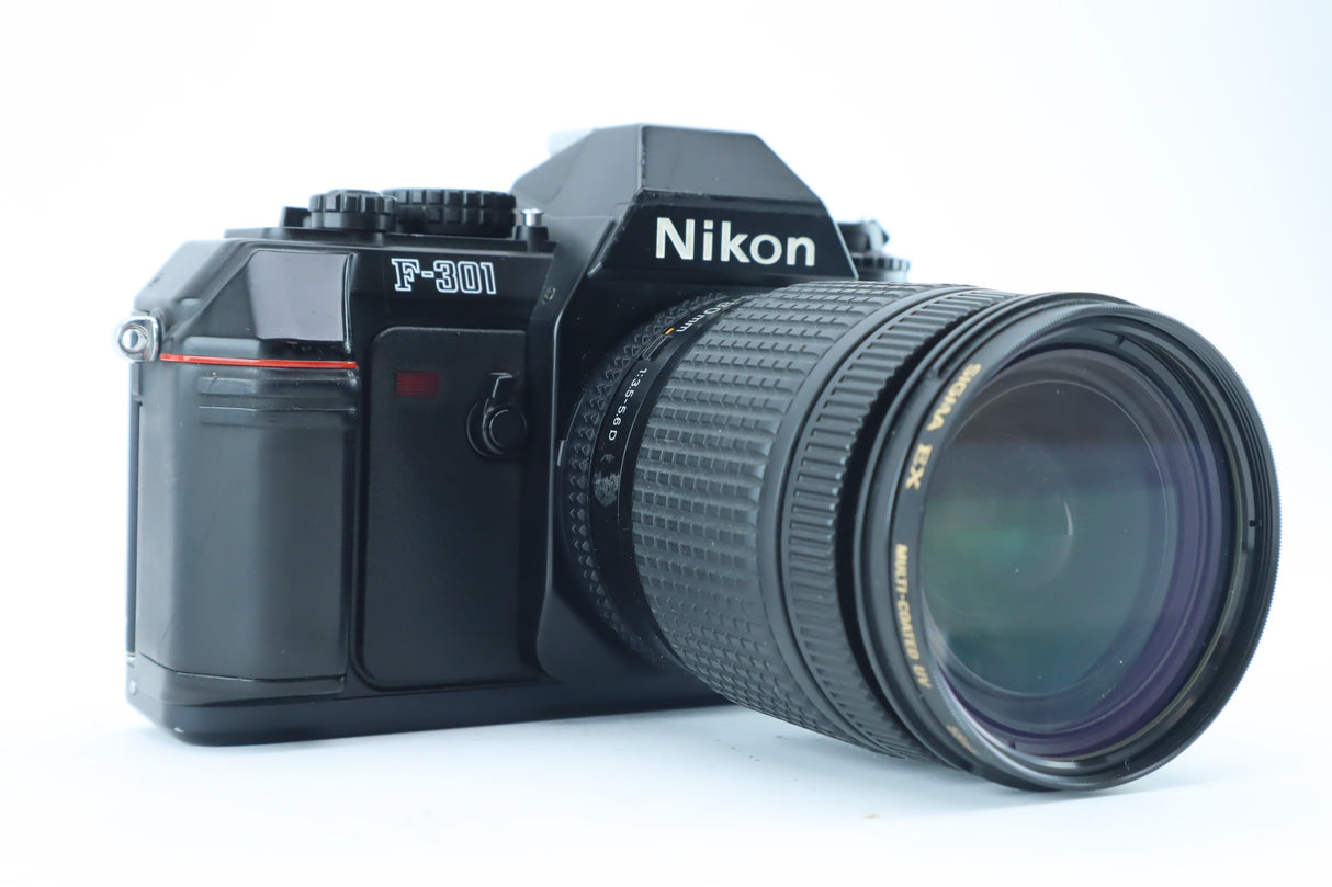 Nikon F-301 + AF Nikkor 28–80mm f/3.5–5.6 D