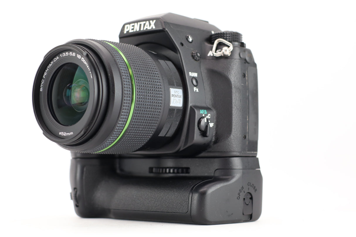 Pentax K-5 + SMC 3,5-5,6 18-55mm