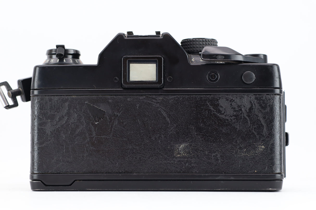 عدسة كونتاكس آر تي إس + 50 ملم 1.7 - عدسة مميزة مكتوب عليها