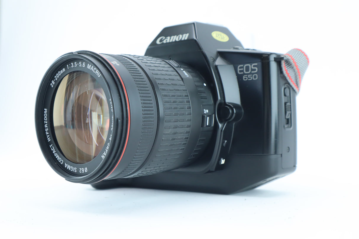 Canon EOS 650 + Sigma 28–200mm f/3.5–5.6
