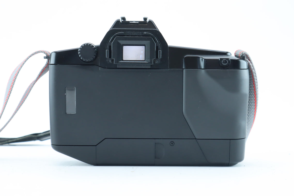 Canon EOS 650 + Sigma 28–200mm f/3.5–5.6