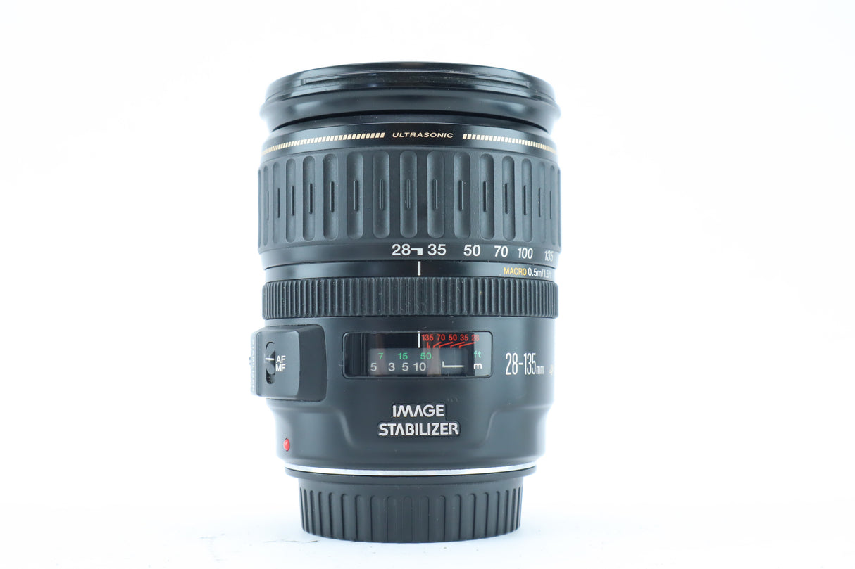 Canon EF 28–135mm f/3.5–5.6 IS USM