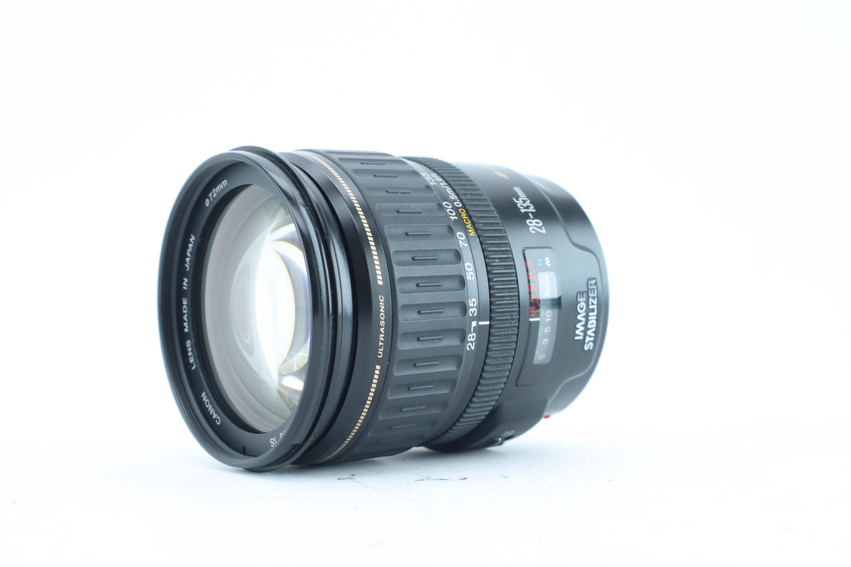 Canon EF 28–135mm f/3.5–5.6 IS USM