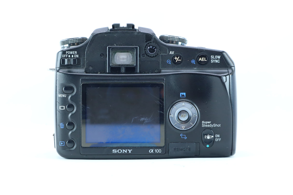 Sony Alpha DSLR-A100 with Minolta AF Zoom 35-80mm f/4-5.6 Lens
