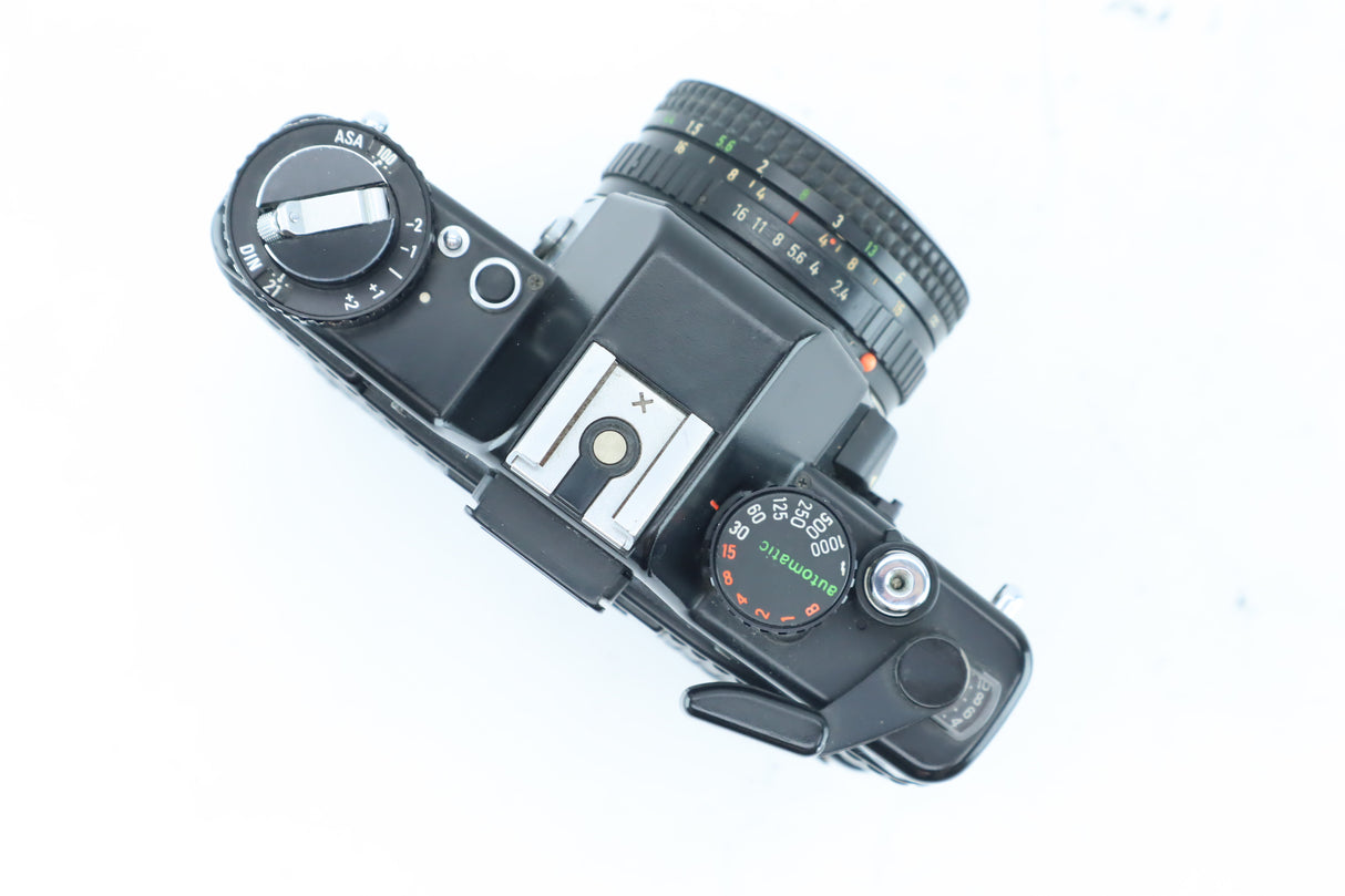 Praktica B200 Electronica + Prakticar 50mm f/2.4 + B Winder