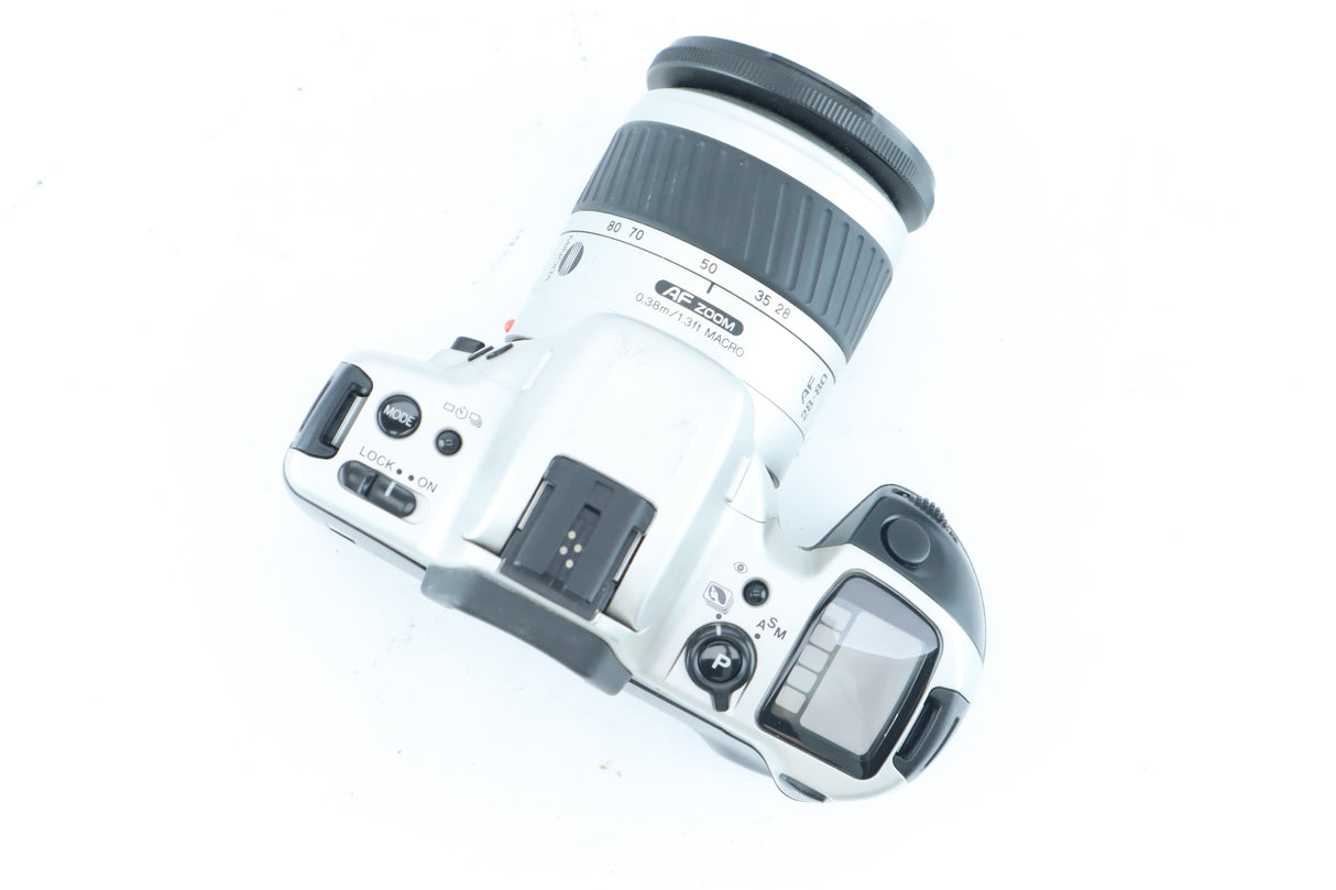 Minolta Dynax 500si + 28–80mm f/3.5–5.6