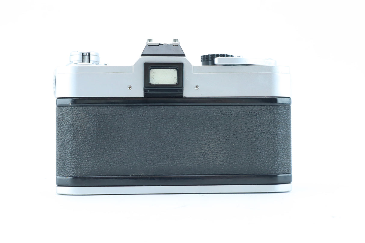 Canon FTb QL + Tokina RMC 135mm f/2.8