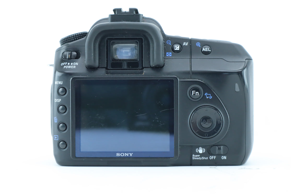 Sony A200 – DSLR Camera with 18–70mm f/3.5–5.6 Lens