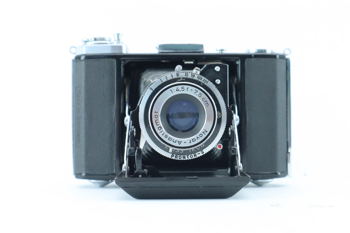 Zeiss Ikon Ikonta 521/16 – with Novar-Anastigmat 75mm f/4.5 Lens