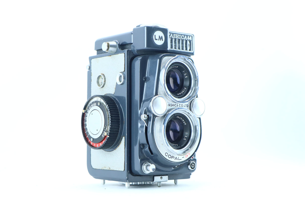 Yashica 44 LM