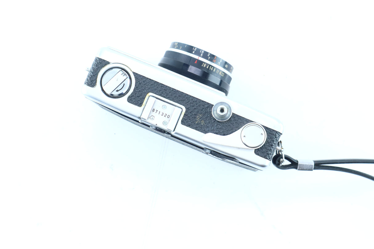 Fujica Compact 35 with Fujinon 3.8cm f/2.8