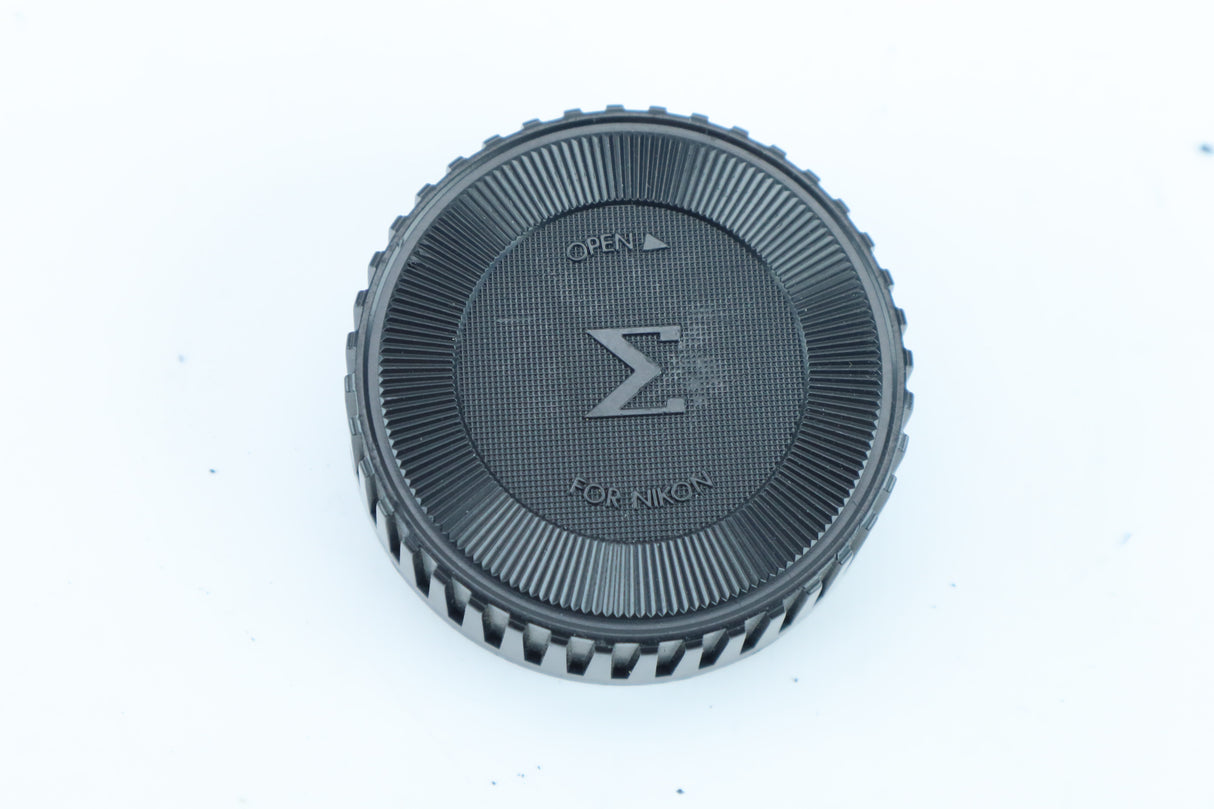 Nikon AF Nikkor 70–300mm f/4–5.6 – Telephoto Zoom Lens