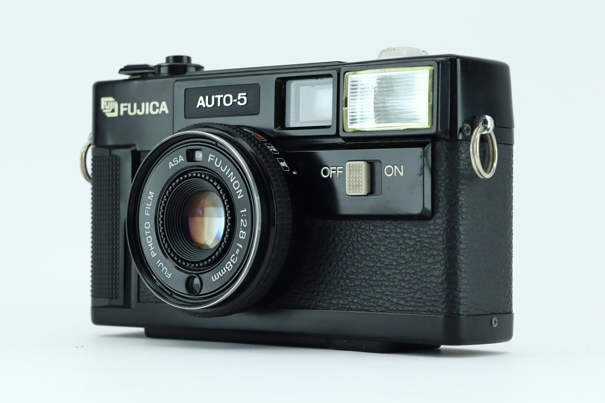 فوجيكا أوتو-5 | 1:2.8 البعد البؤري = 38 ملم