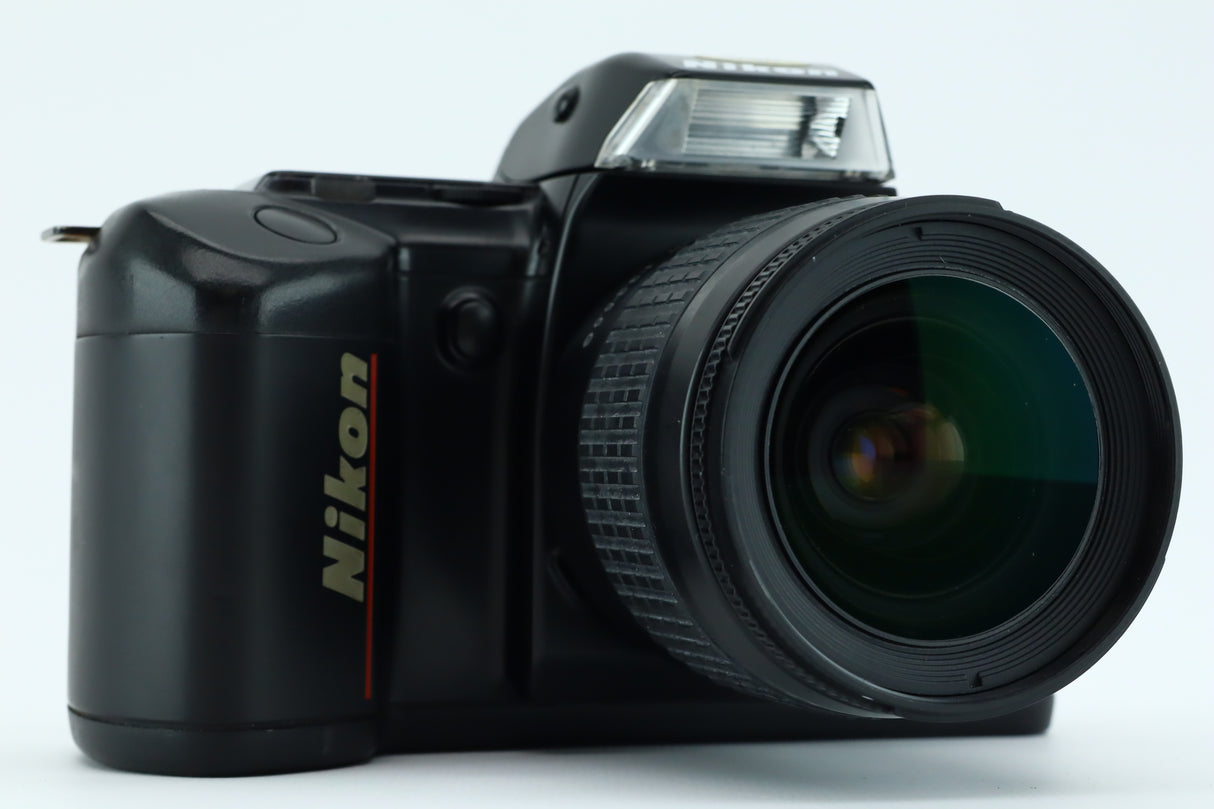 Nikon AF F-401 + 28-80mm 3,3-5,6G