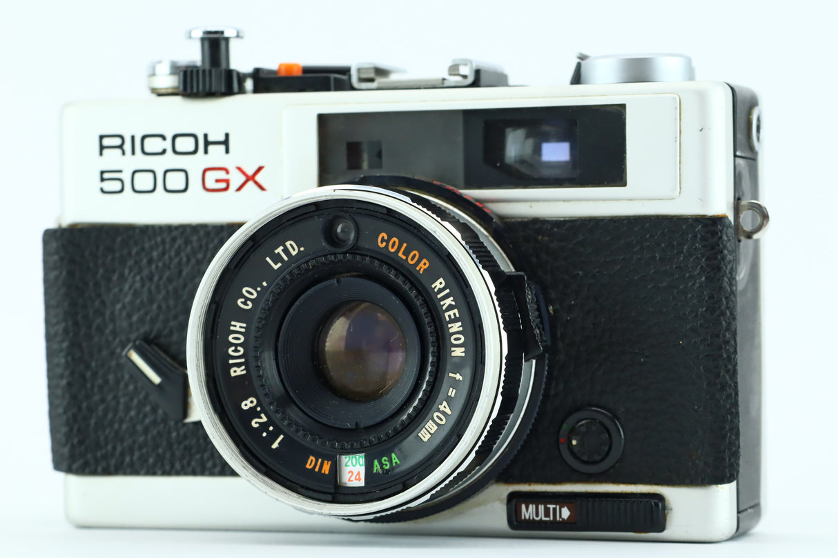 Ricoh 500GH + 2,8 40 mm