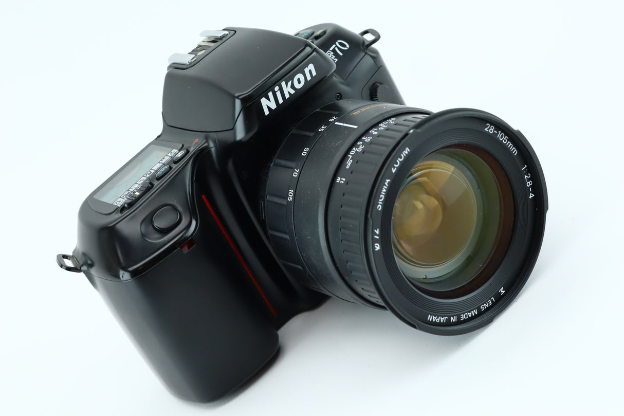 نيكون F70 + تكبير سيجما 28-105 ملم 2,8-4