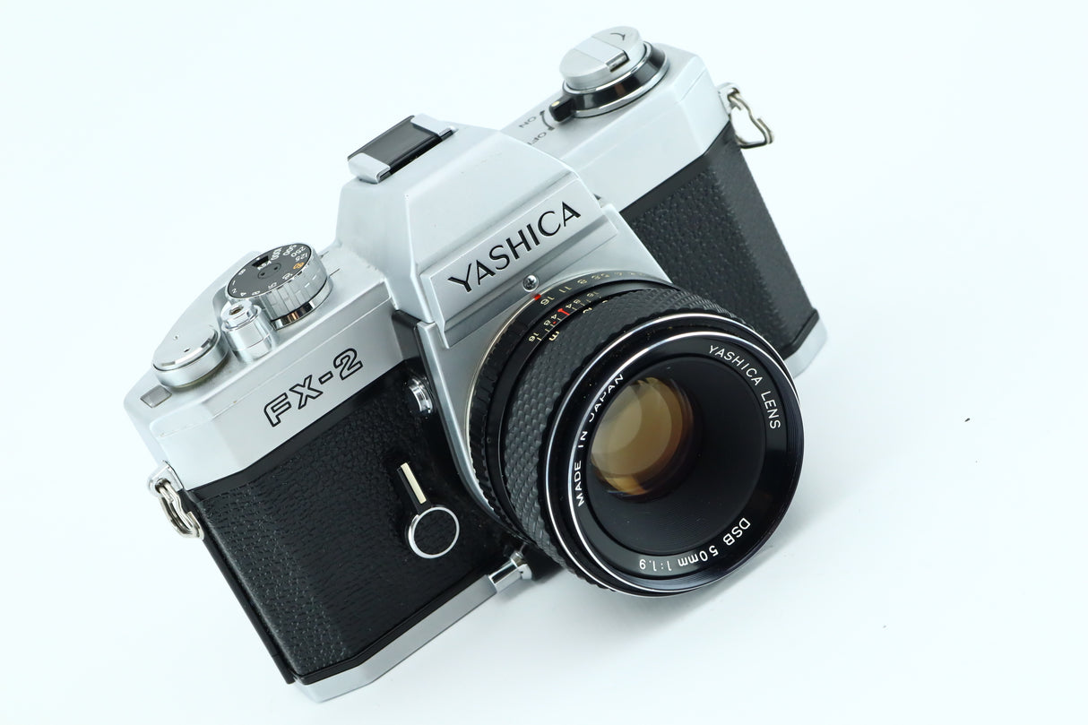 Yashica FX-2 + Yashica DSB 50mm 1,9