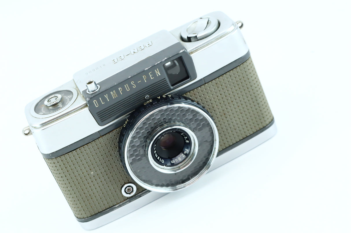 أوليمبوس PEN-EE