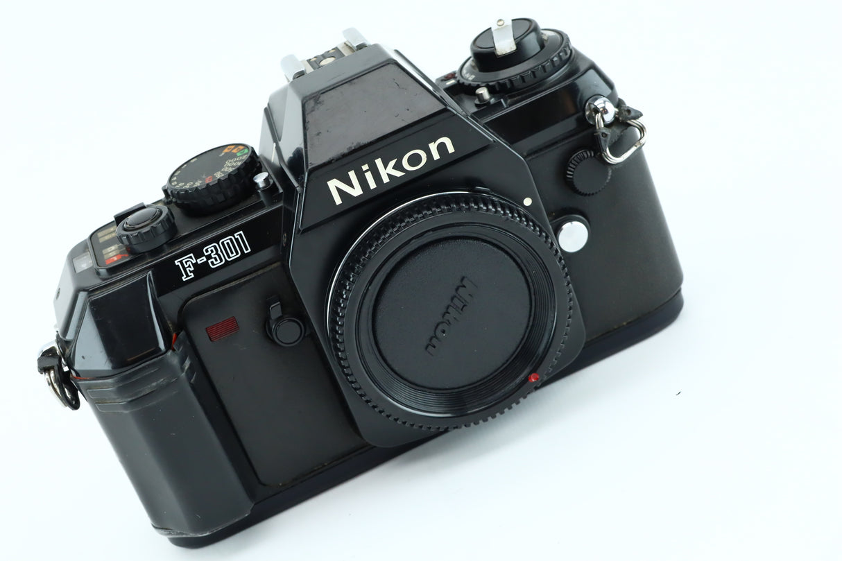 Nikon F-301