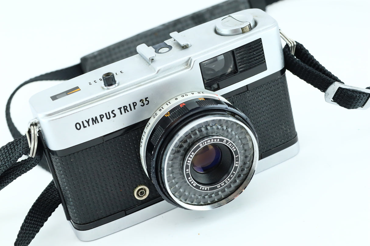 Olympus trip 35 + 2.8 40mm