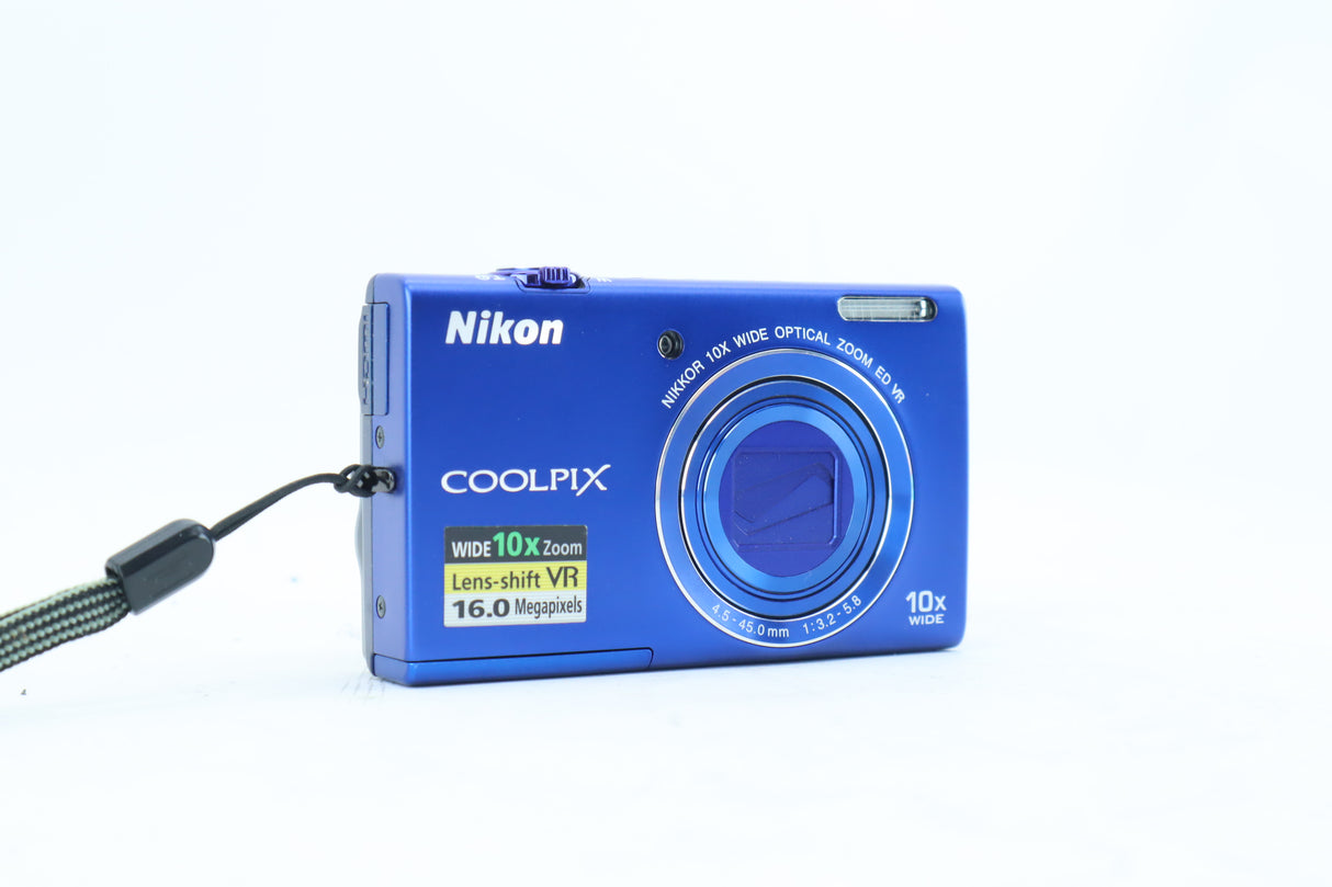 Nikon Coolpix S6200
