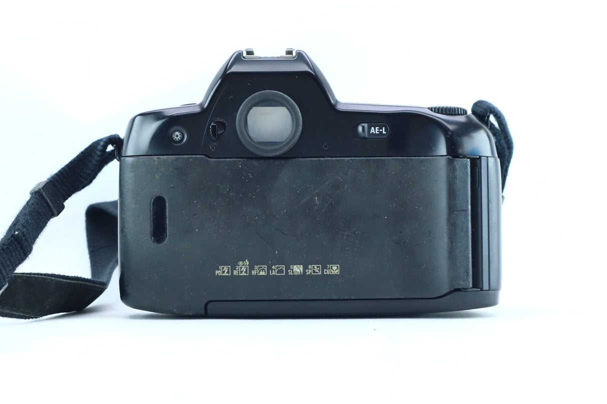 Nikon F90X with AF Nikkor 35-70mm f/3.3-4.5