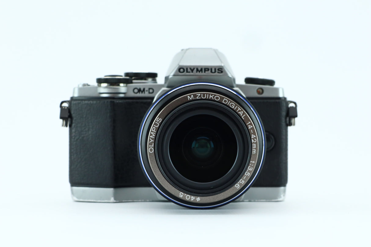 Olympus E-M10 OM-D | Olympus Digital 14-42mm 1:3,5-5,6