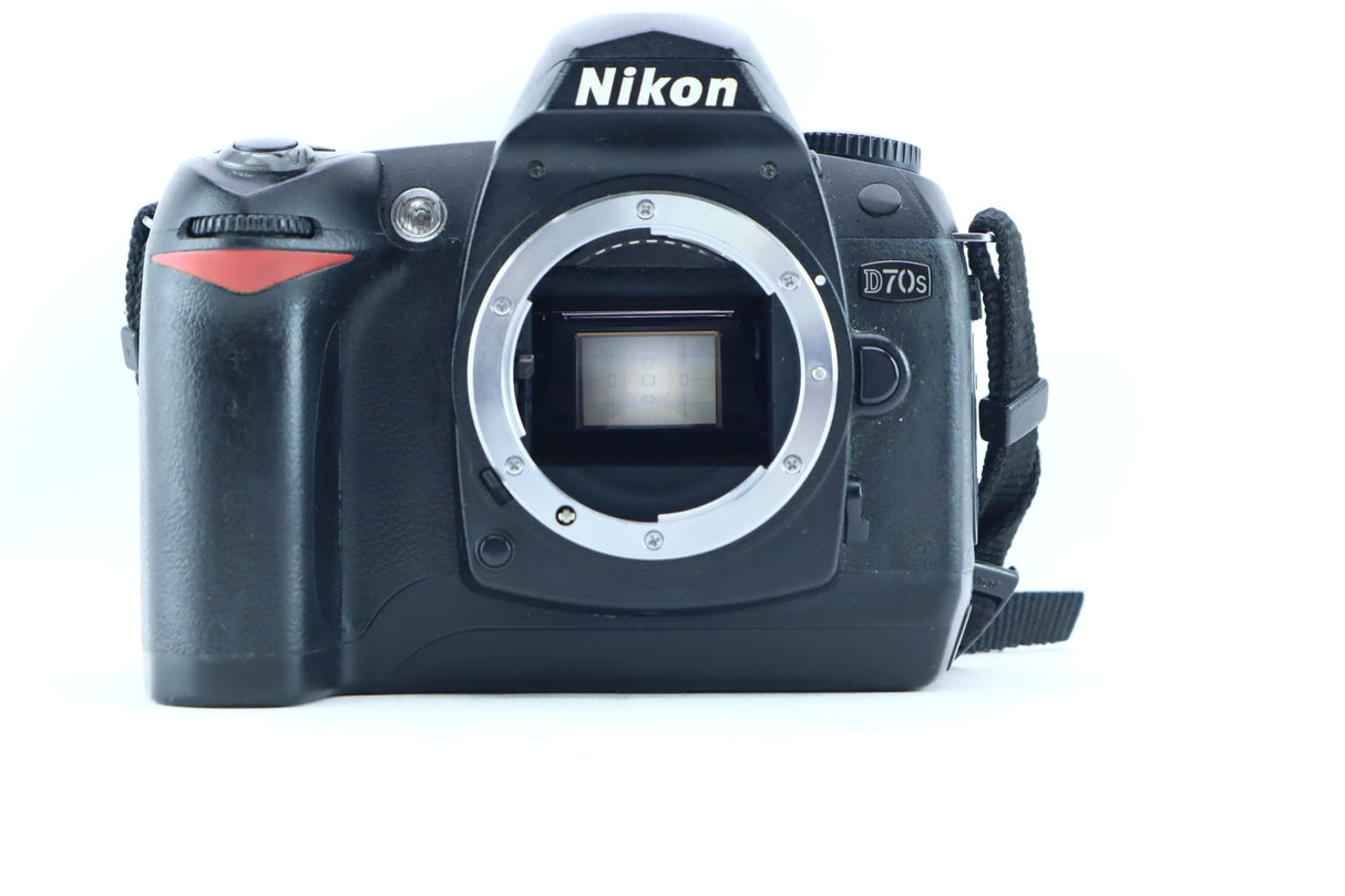 Nikon D70s (Body Only)