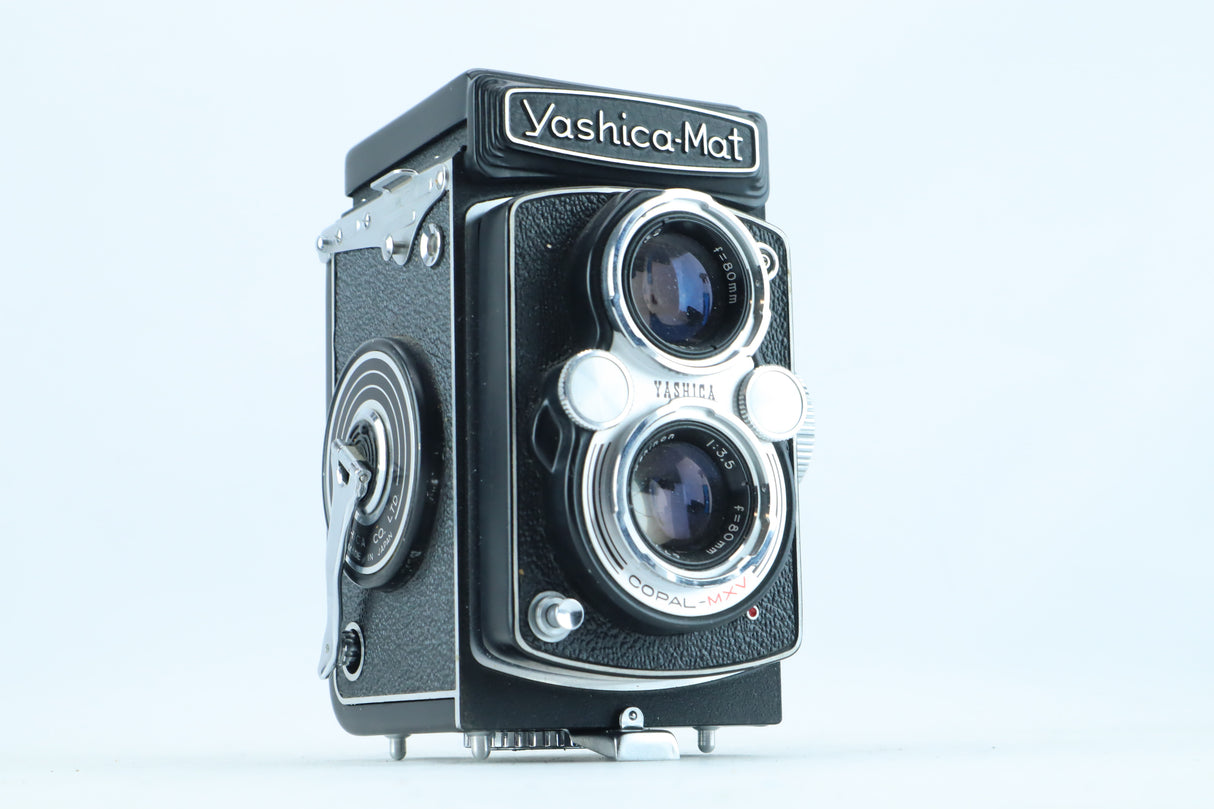 Yashica-Mat + Yashinon 80mm f/3.2