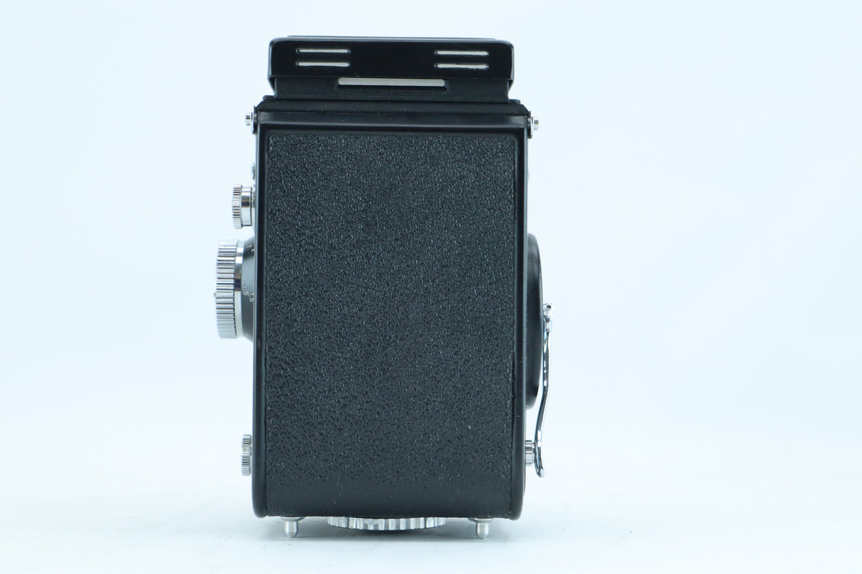 Yashica-Mat + Yashinon 80mm f/3.2