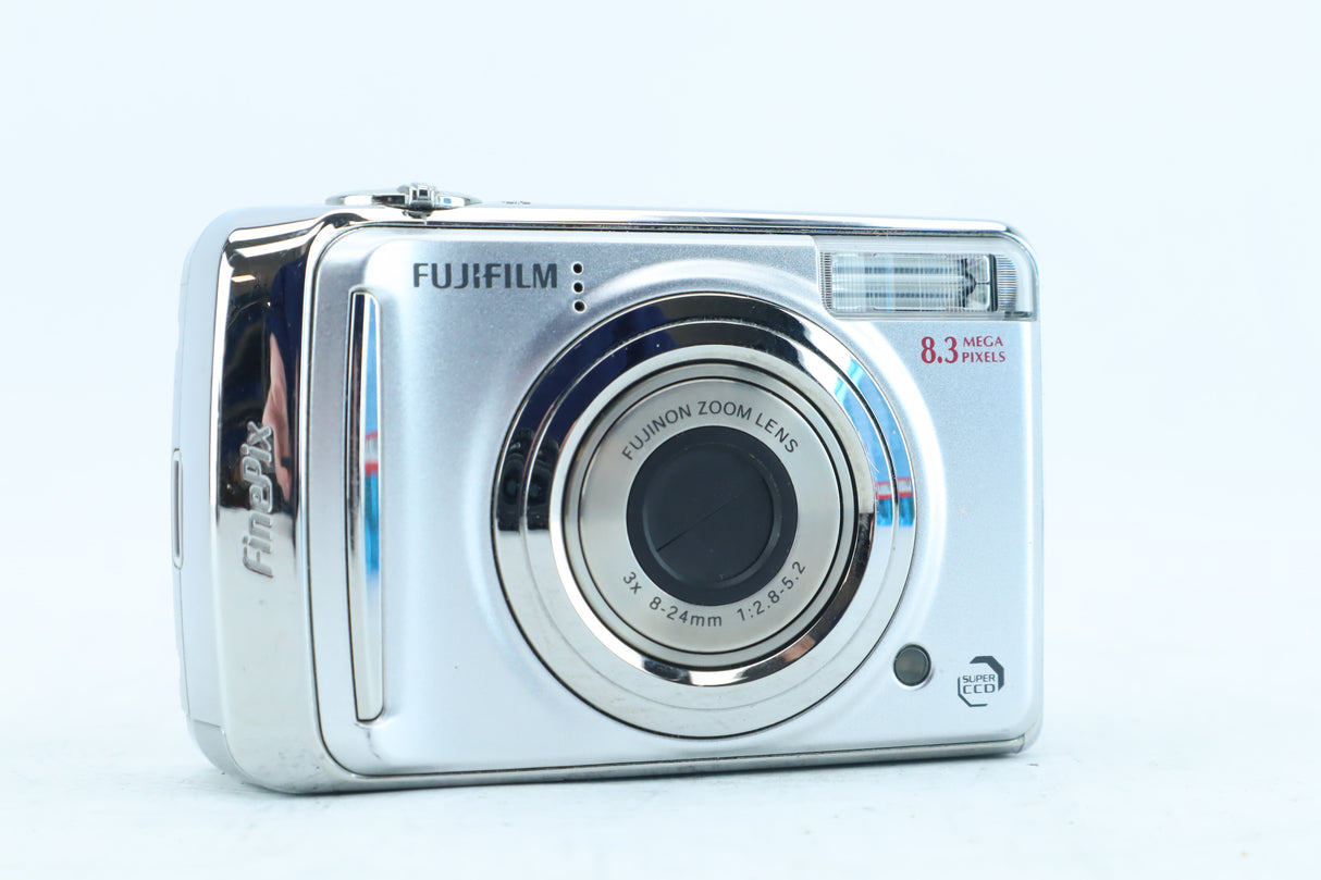 Fujifilm FinePix A800 + 8.3 Megapixel Super CCD