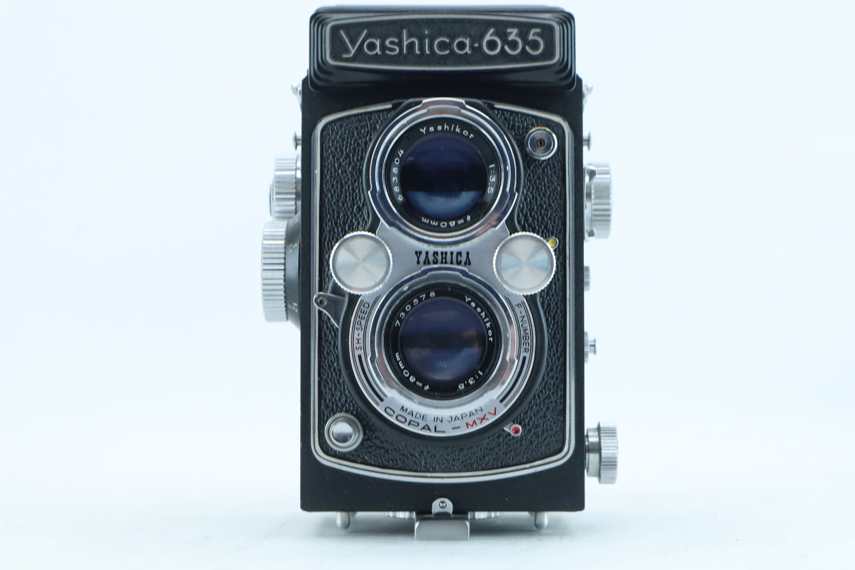 Yashica-635 + Yashikor 80mm f/3.5