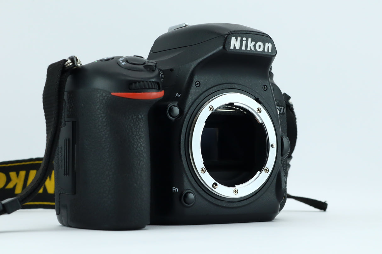 Nikon D750 DSLR camera