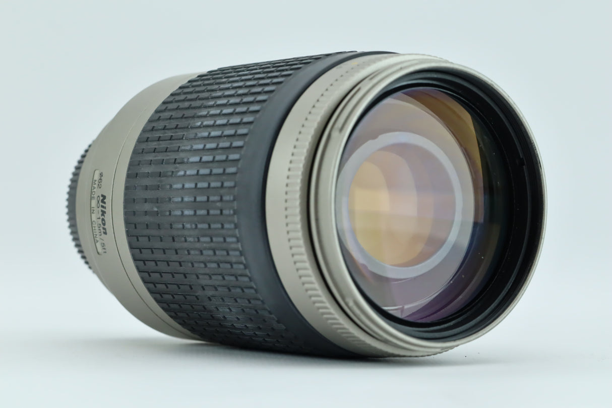 Nikon Zoom-Nikkor 70-300mm f/4-f/5.6 G