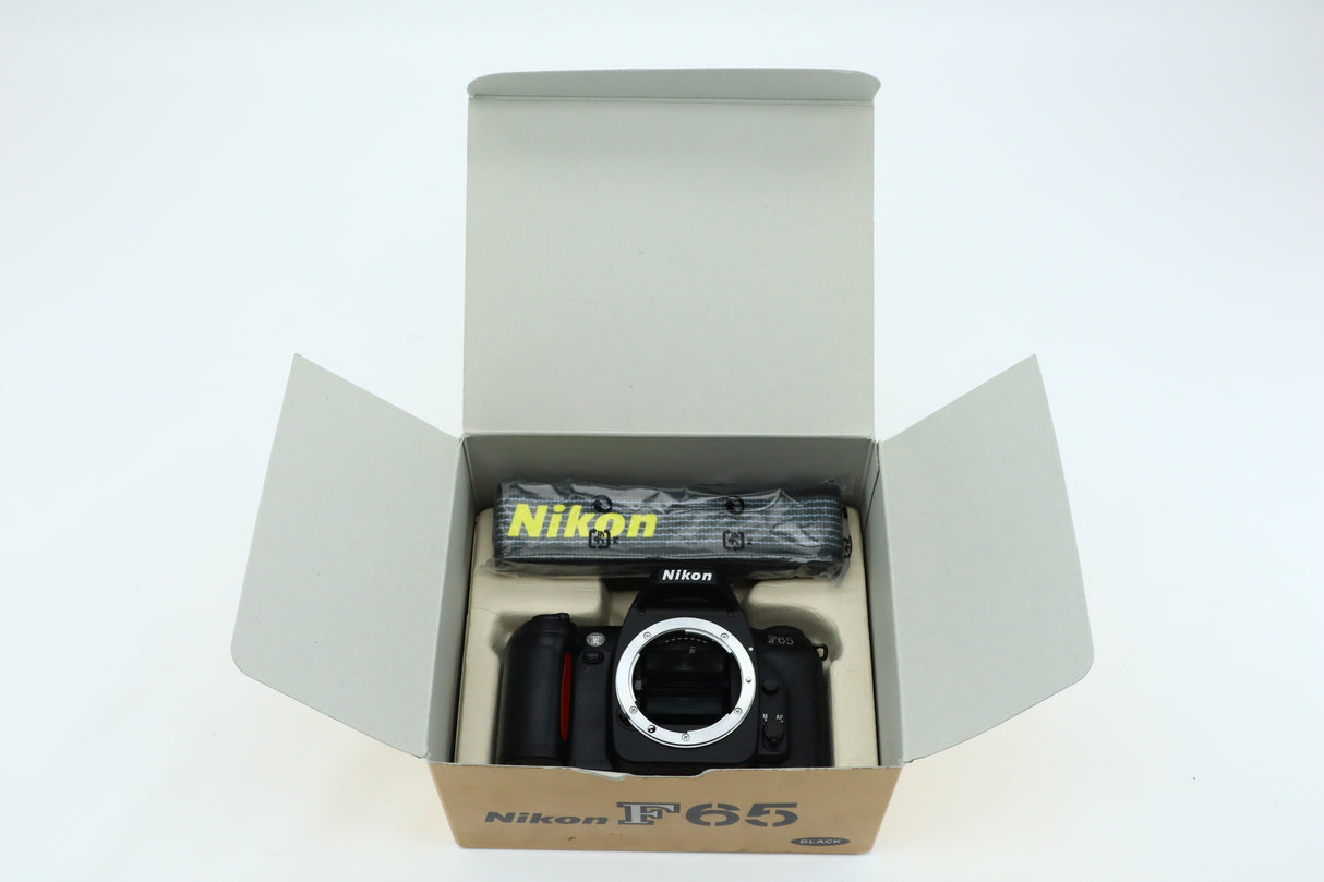 Appareil photo reflex numérique Nikon F65