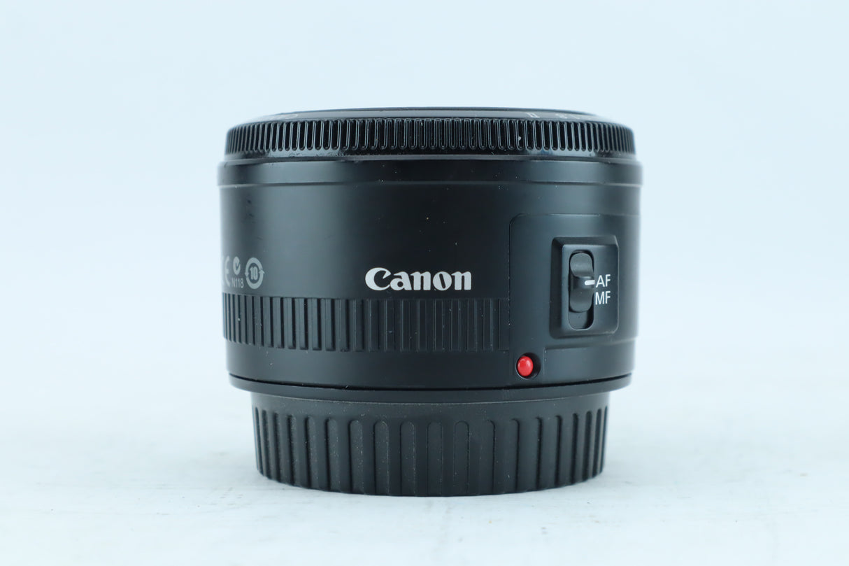 Canon EF 50mm f/1.8 II