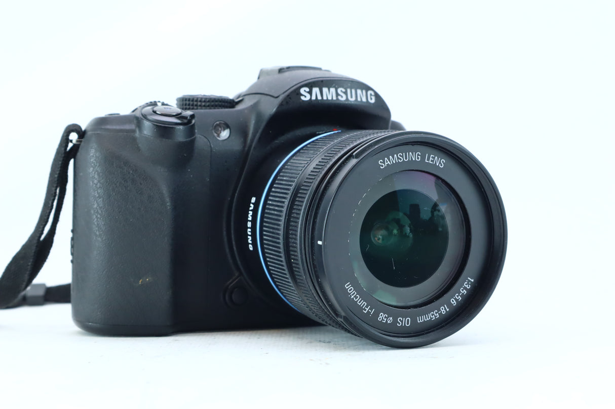 Samsung NX11 35mm Mirrorless Kit with 18-55mm f/3.5-5.6 OIS i-Function