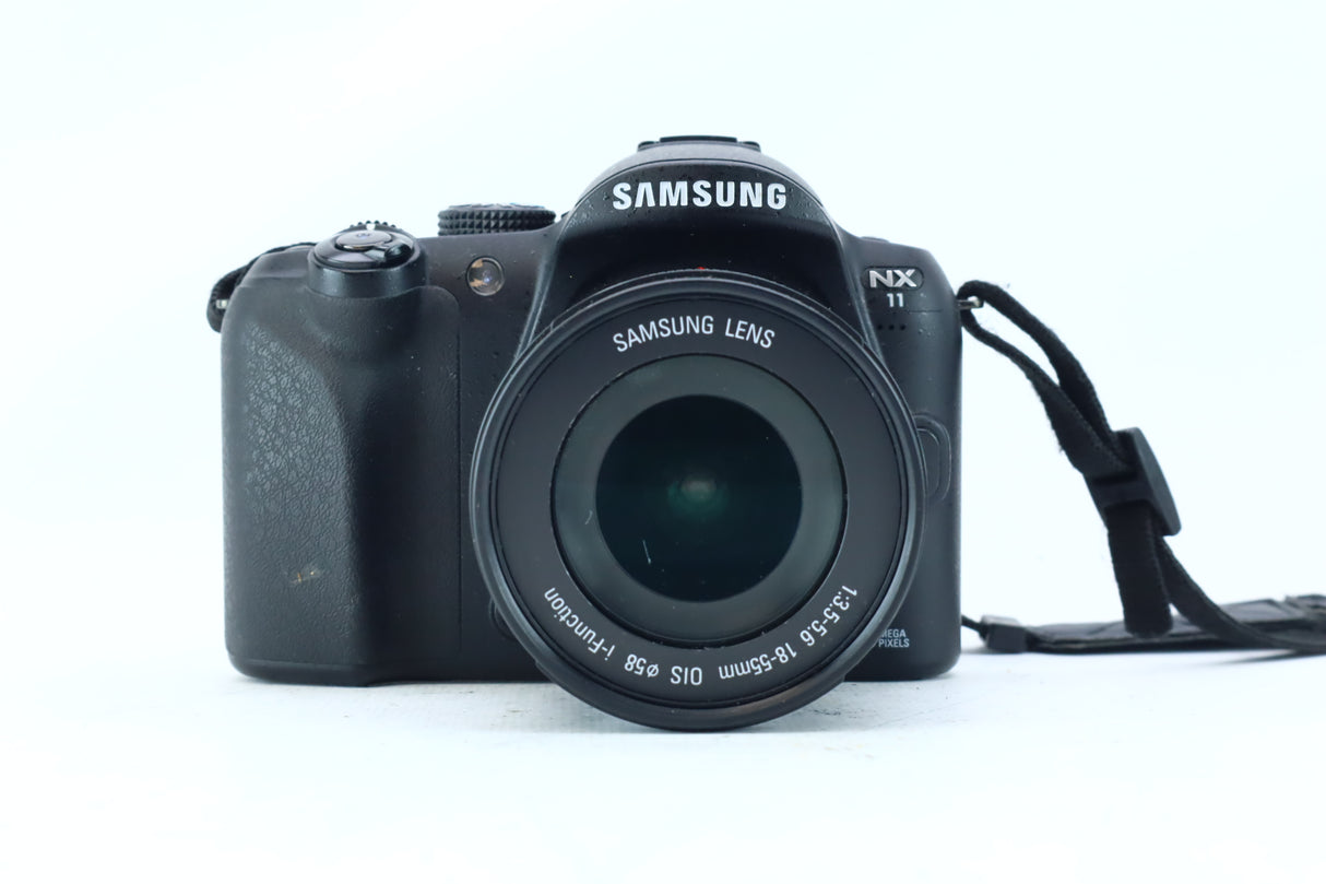 Samsung NX11 35mm Mirrorless Kit with 18-55mm f/3.5-5.6 OIS i-Function
