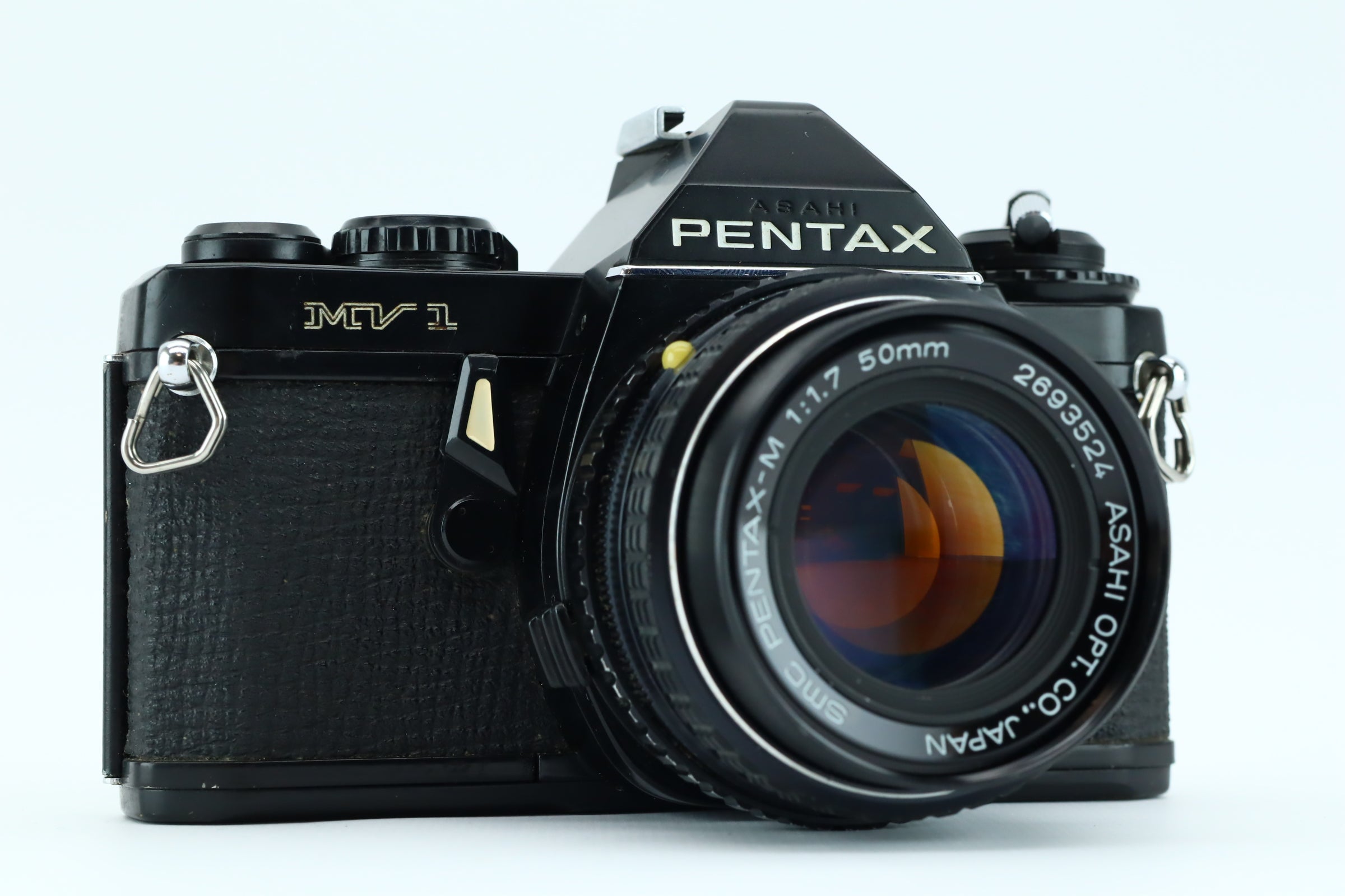 ペンタックスMV1 & SMC PENTAX-M 50mm F/2 Pentax MV1 + 1,7 50mm – Hard to Find Camera Store