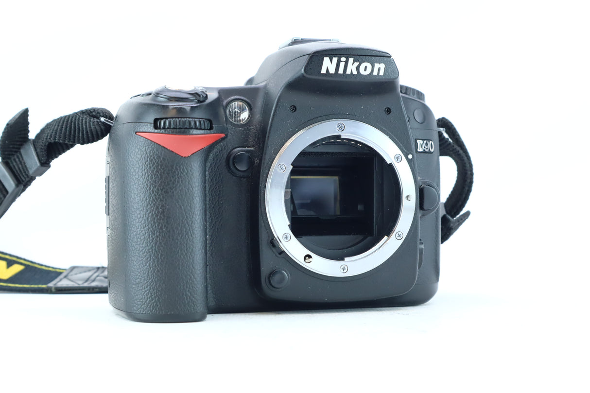 Nikon D90