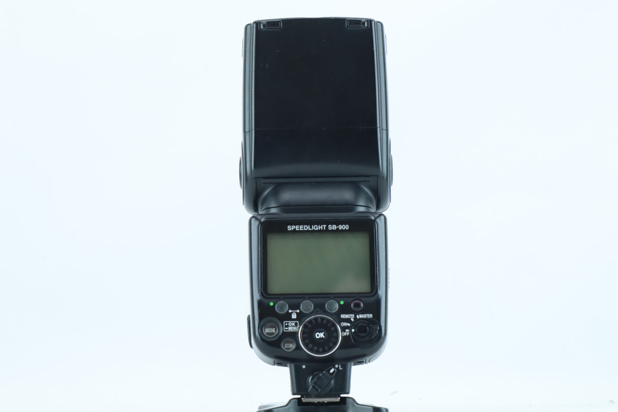 Nikon Speedlight SB-900