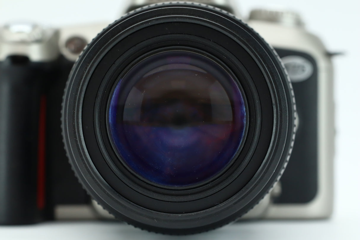 Nikon F75 + 70-210mm 4-5,6