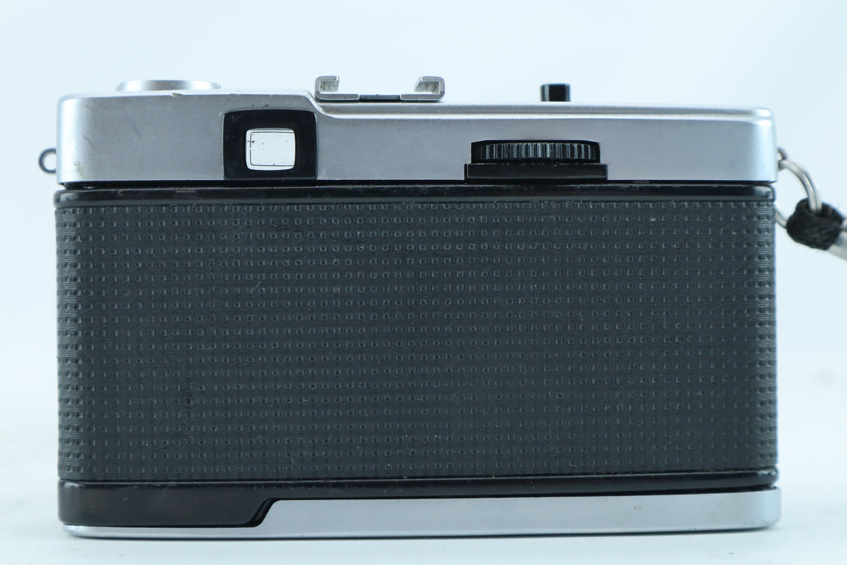 Olympus Trip 35 with D.Zuiko 40mm f/2.8