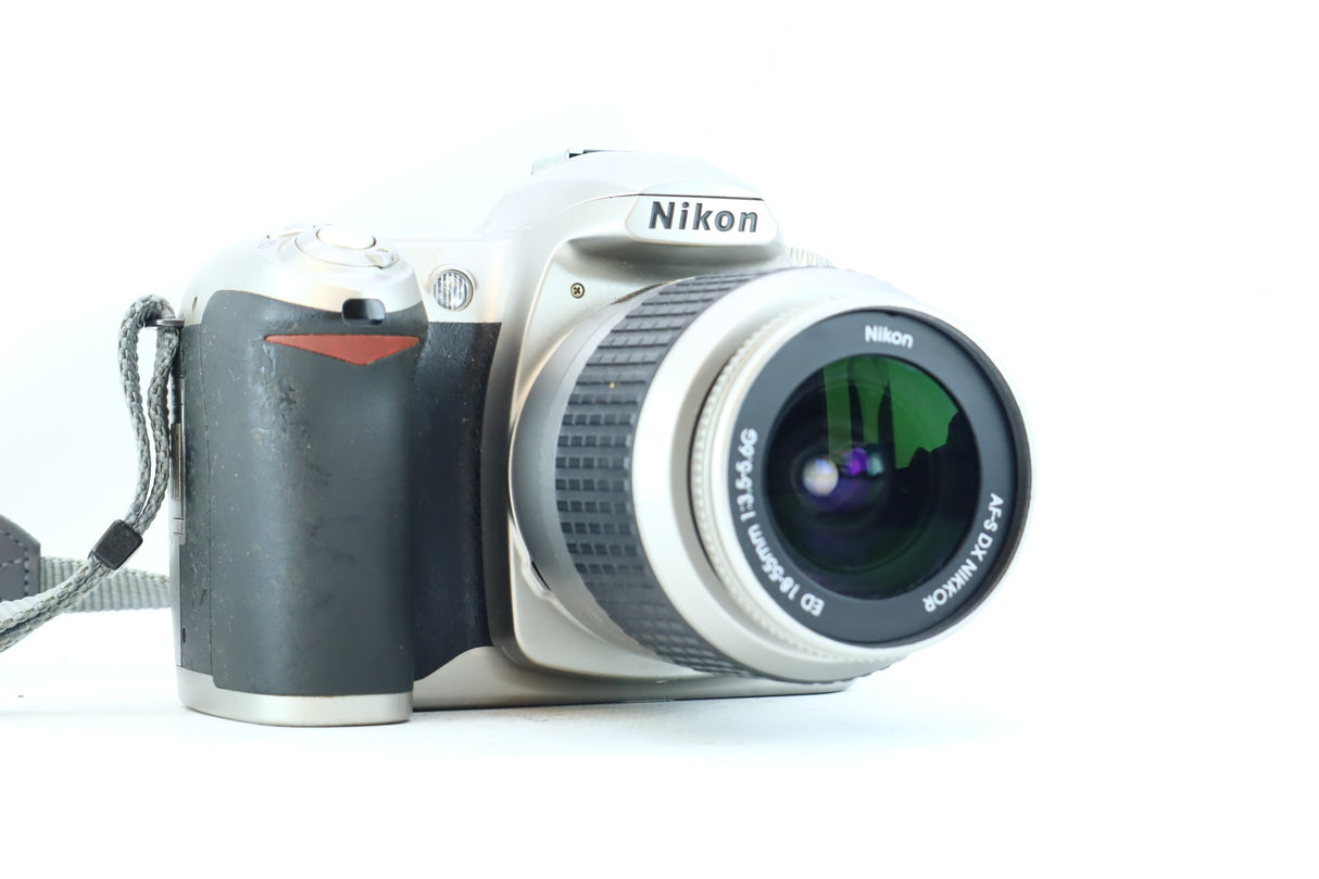 Nikon D50 35mm DSLR Kit with AF-S DX Nikkor 18-55mm f/3.5-5.6G ED