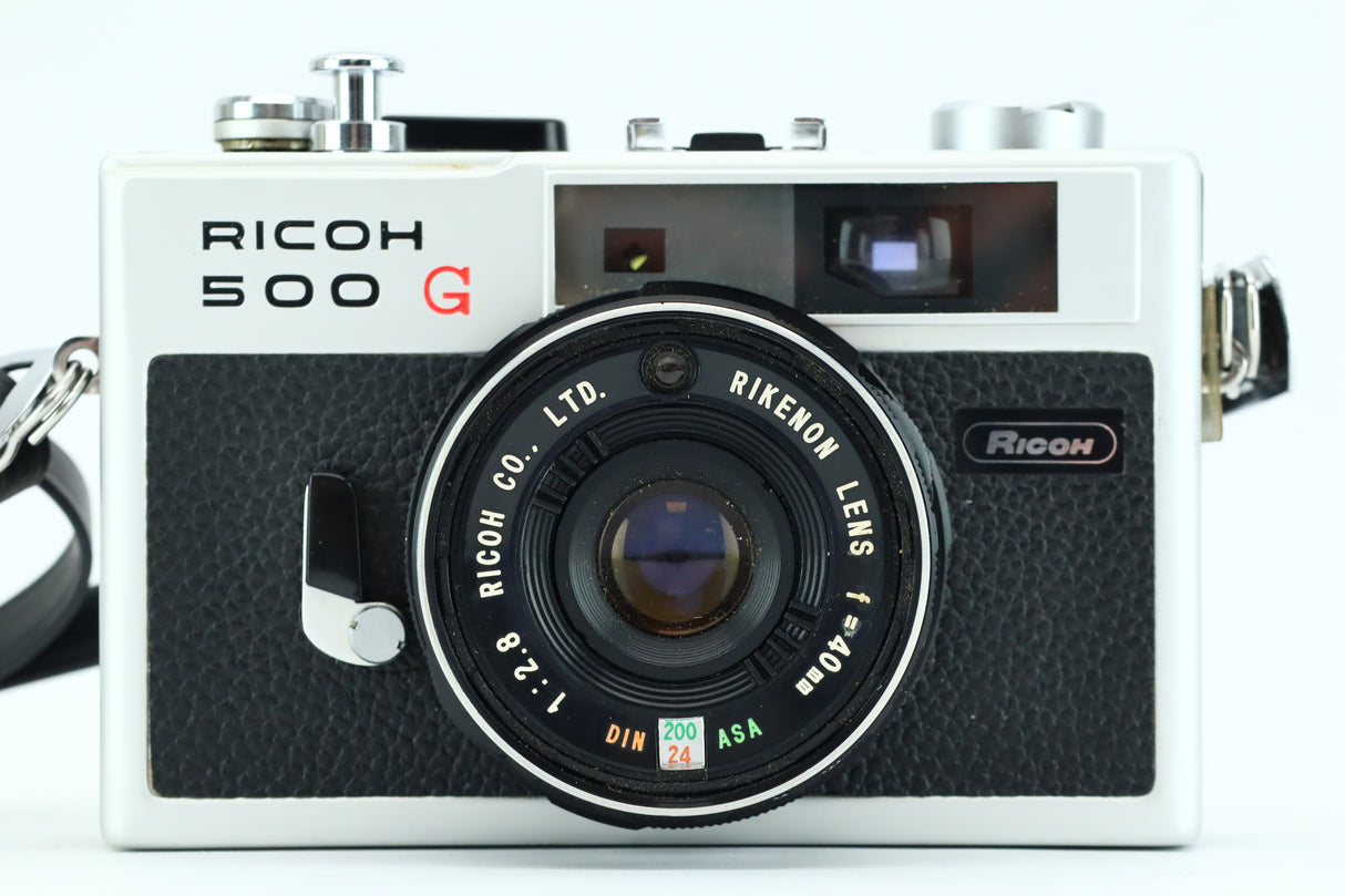 Ricoh 500G + 2,8 40 mm