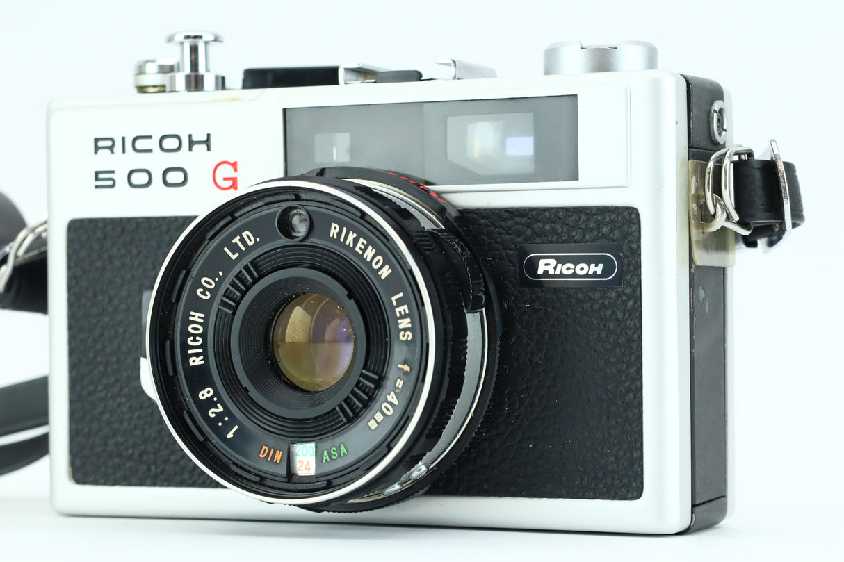 Ricoh 500G + 2,8 40 mm