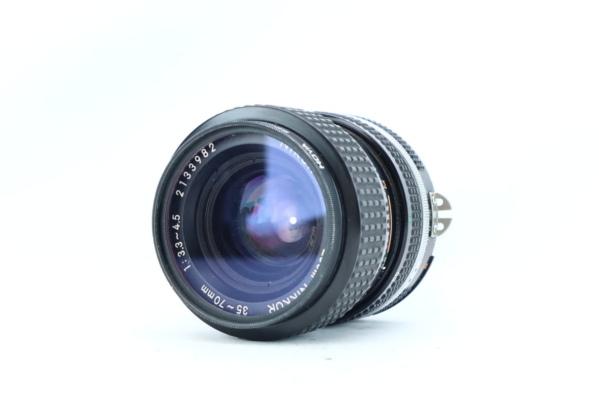 Nikon Zoom-Nikkor 35-70mm f/3.3-4.5