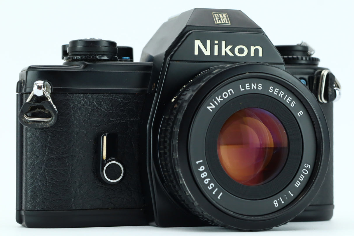 Nikon EM + 50mm 1,8