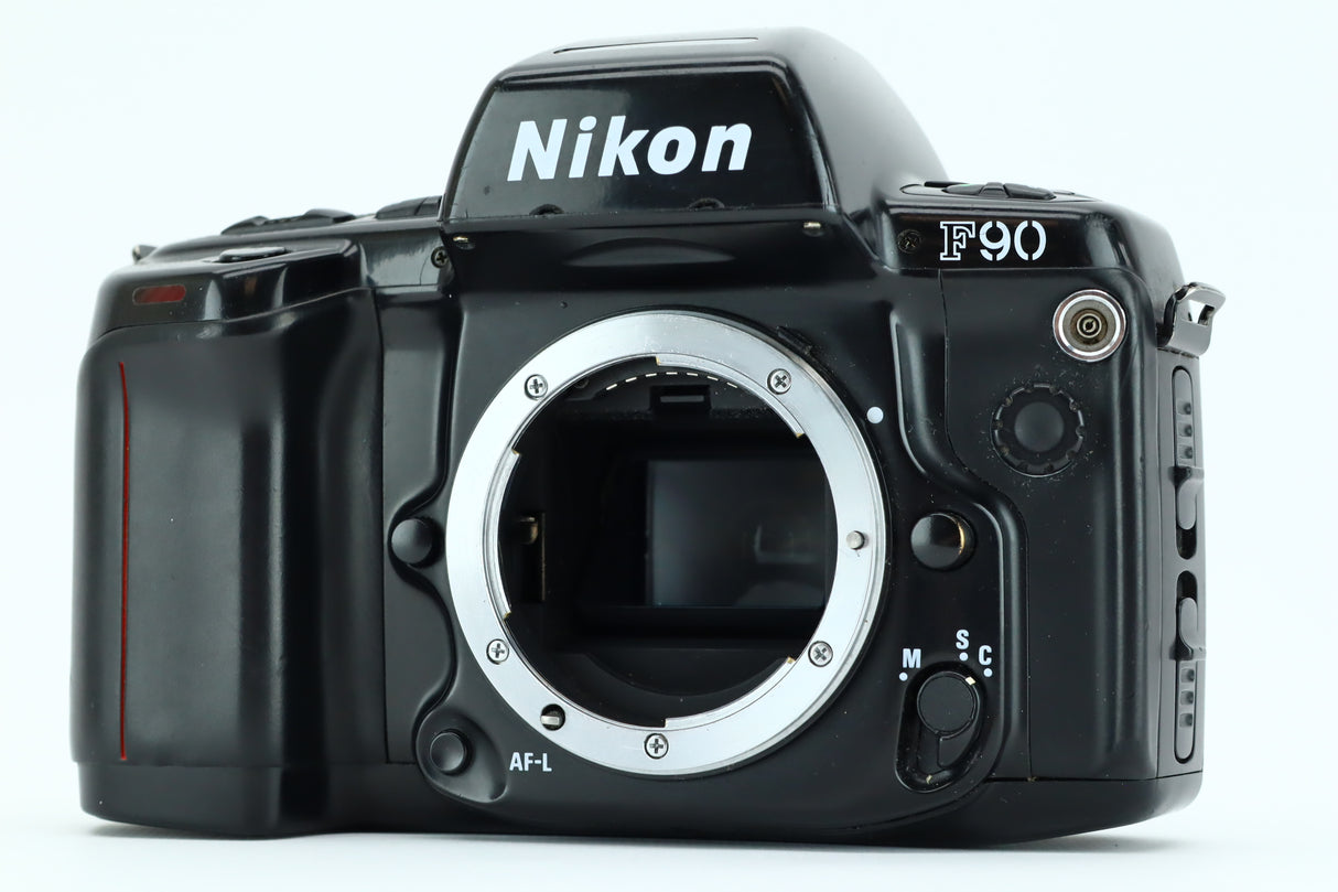 Nikon F90
